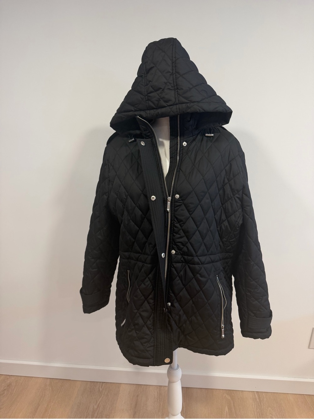 MICHAEL Michael Kors Black Quilted Hooded Puffer Coat